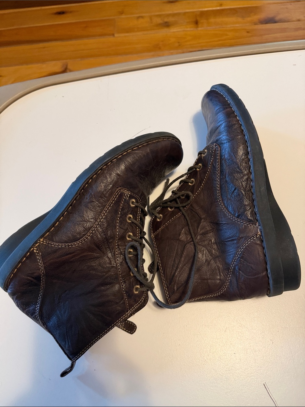 Clarks Nikki North lace up leather boots. Zip on sides. Crinkled brown leather - Picture 6 of 11